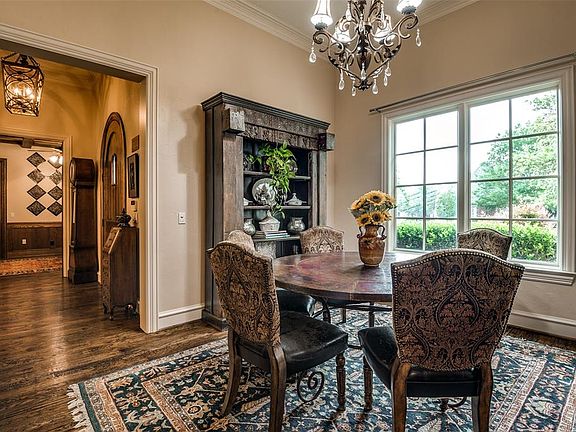 4th image of 104 Turnberry Cir