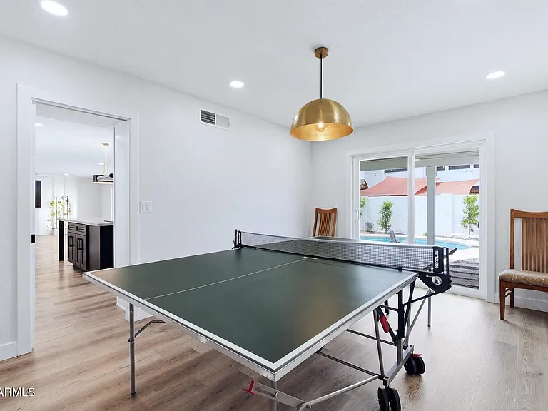 1506 E Edgewater Dr — Photo 14