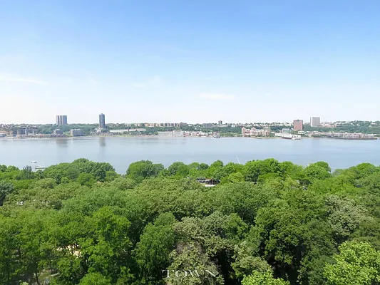 Rented by Town Residential | media 16