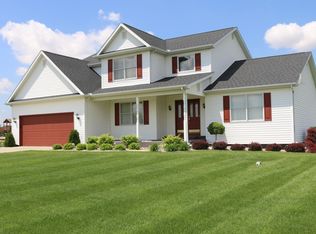 2662 12th Rd, Bourbon, IN 46504