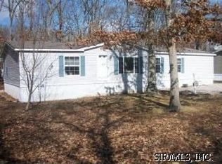 21513 Wren Ln, Carlyle, IL 62231