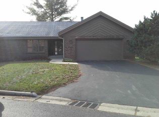 5901 Churchview Dr #E, Rockford, IL 61107