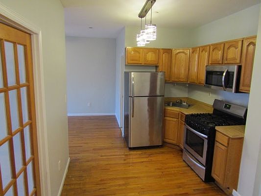 2nd image of 557 6th Ave APT 2F