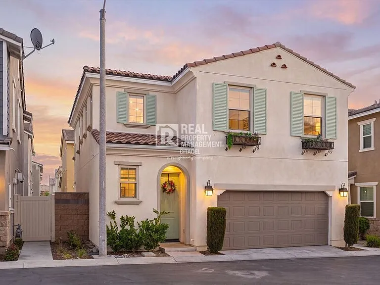 1604 Armijo Pl — Photo 2