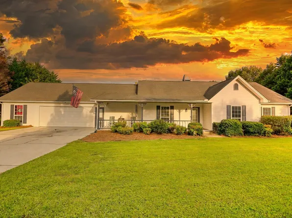 1141 Cajun Ln, Rutledge, GA 30663