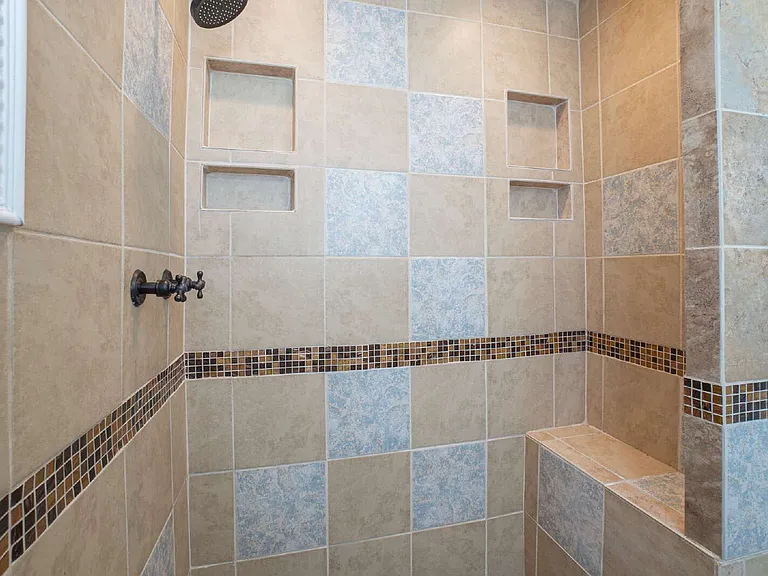 4907 Burke Ave — Photo 11