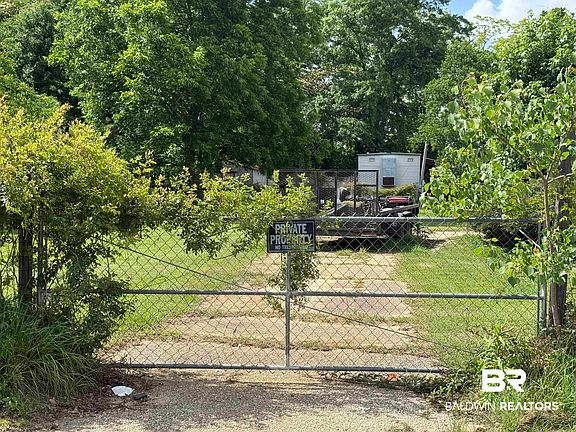 5th image of 315 S Hoyle Ave