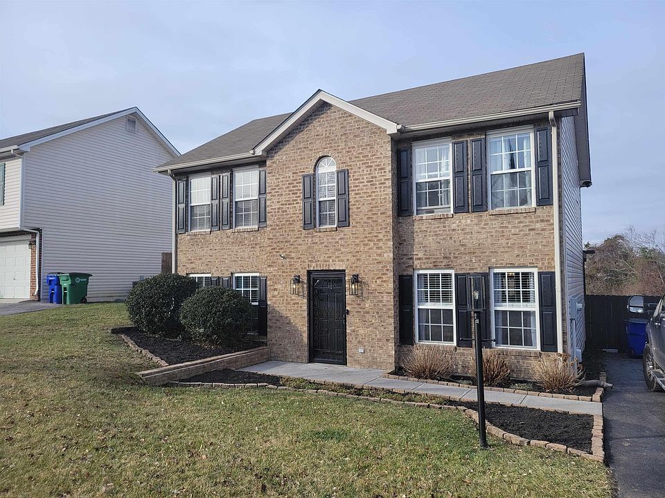 2nd image of 825 New Village Dr NW