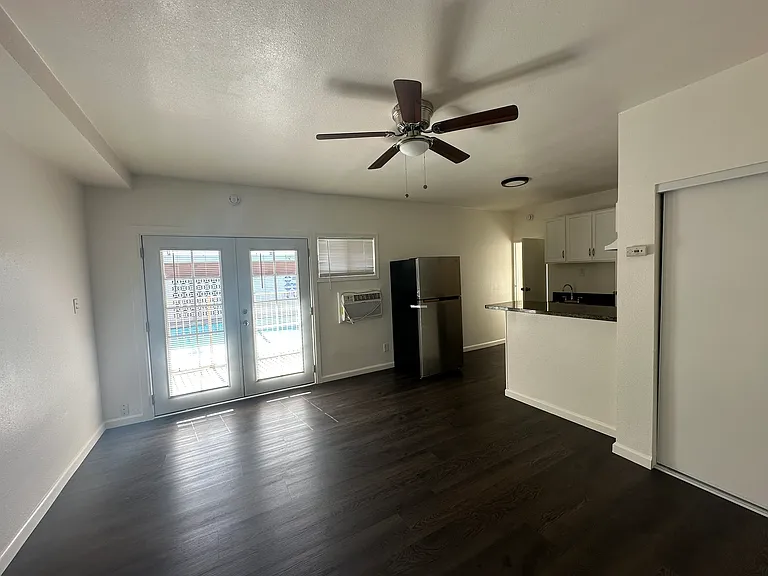2232 W Via Corona #H — Photo 9