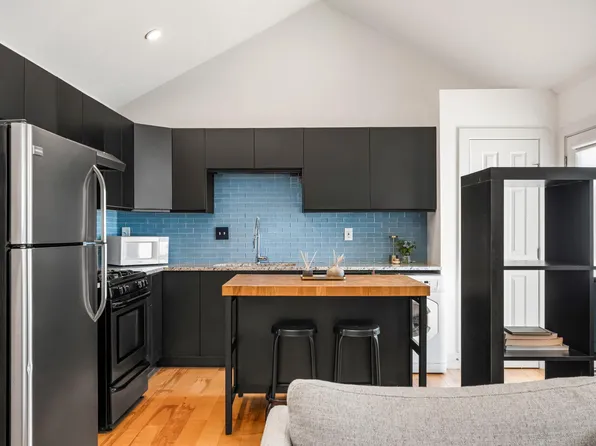 1307 E 52nd St APT 4, Austin, TX 78723