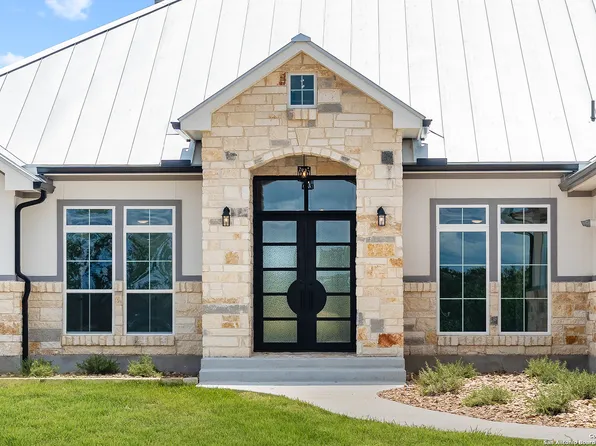 3828 Palomino Springs, Bandera, TX 78003