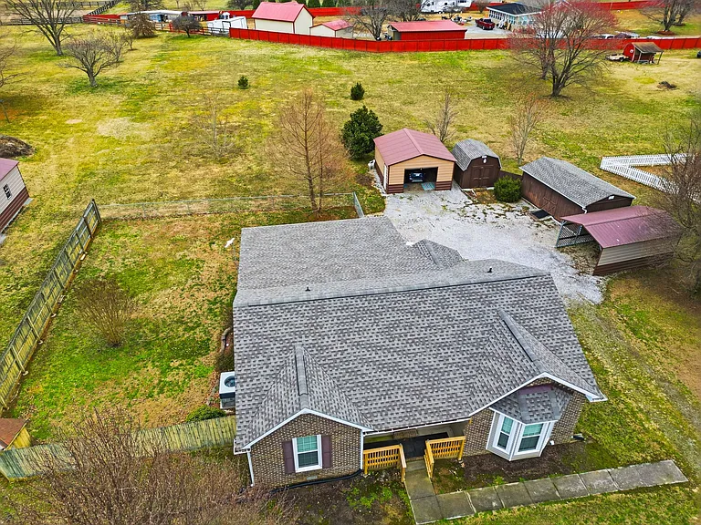 4971 Hyde Rd — Photo 37