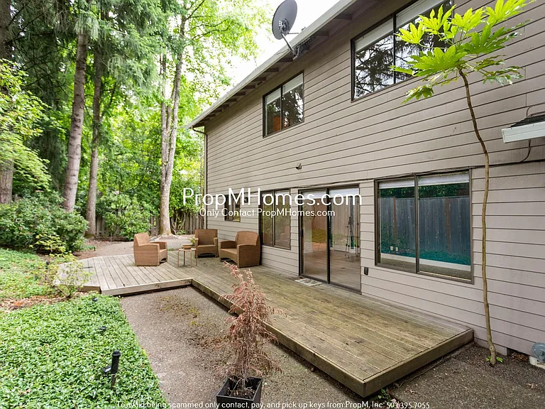 1448 Greentree Cir — Photo 29