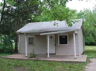 1231 SE Long St, Topeka, KS 66607