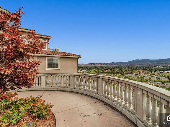 4th image of 386 Casselino Dr