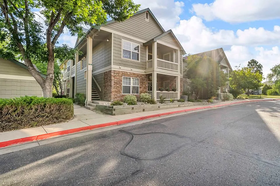 2 bed, 2.0 bath, $1,790 — Photo 1