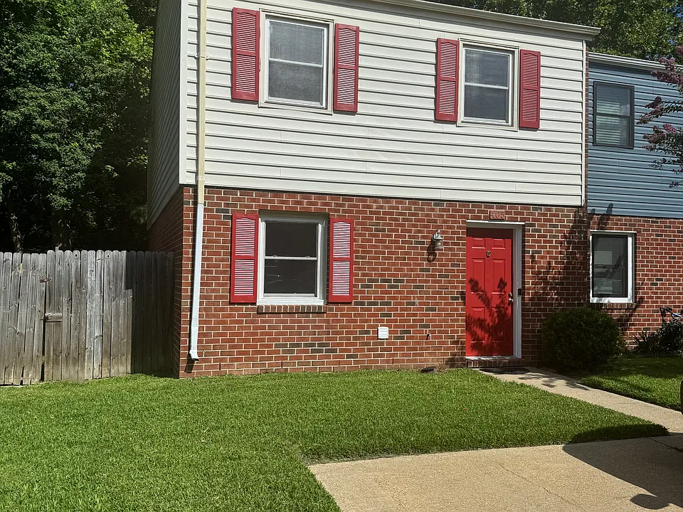 405 Longleaf Rd