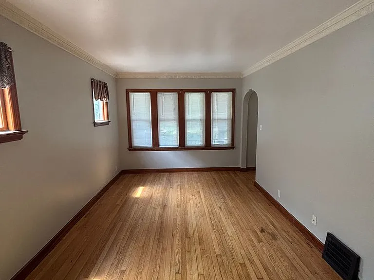 2920 N Bremen St — Photo 13