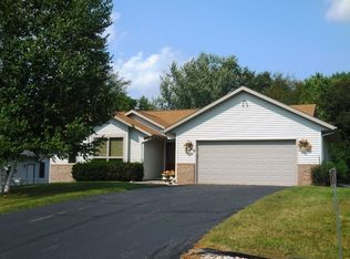 363 E Riverdale Dr, Edgerton, WI 53534