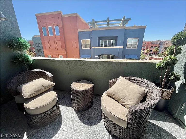 56 E Serene Ave #402 — Photo 17