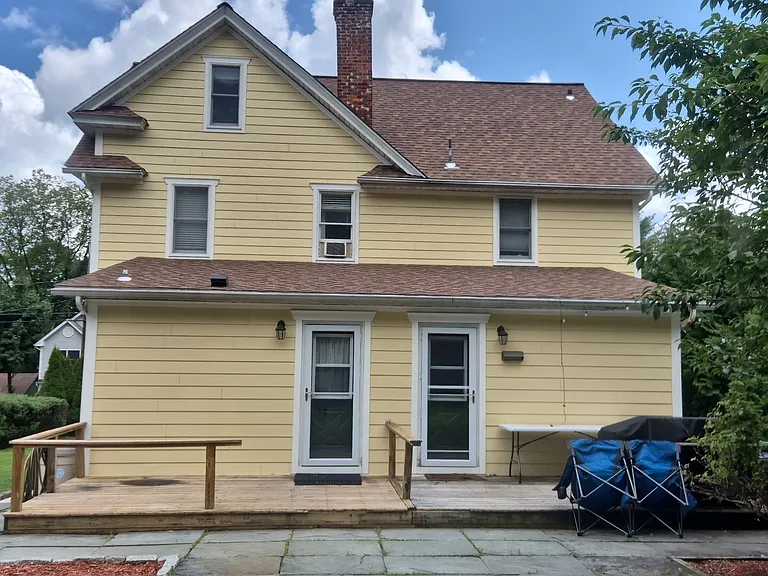 18-20 Somerville Rd #1 — Photo 2