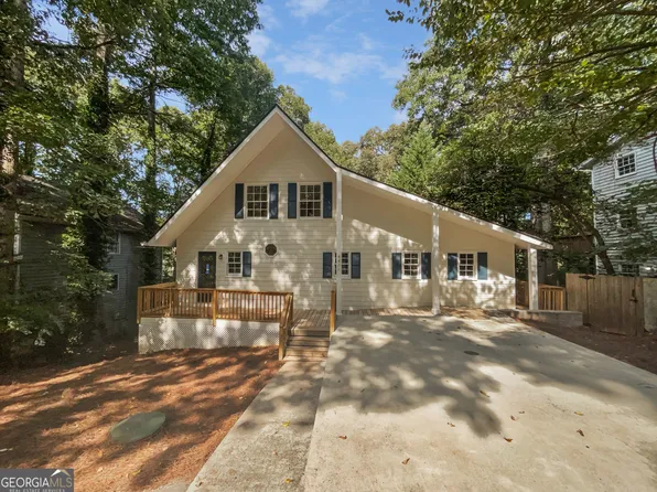 4405 Cary Dr, Snellville, GA 30039