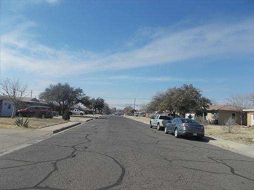 2nd image of 4307 Pasadena Dr