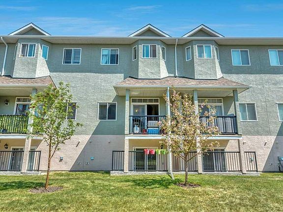 5th image of 318 E Strathcona Cir