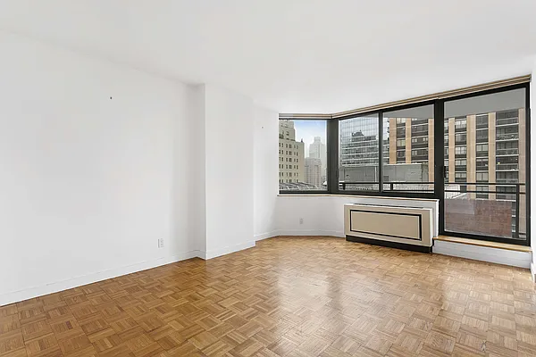 Rented by Compass | media 7