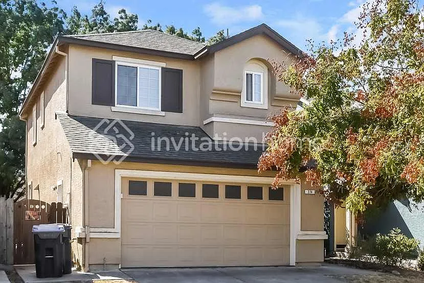 374 Promenade Cir