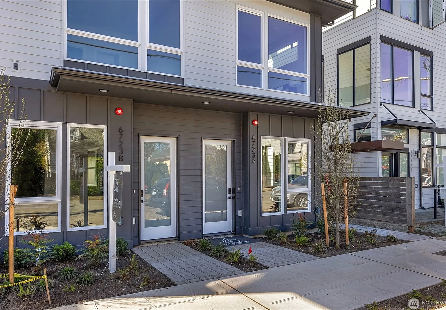 2 bed, 1061 sqft, $2,750 — Photo 2