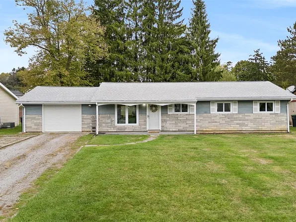 210 Sandalwood Dr, Cranberry Township, PA 16066