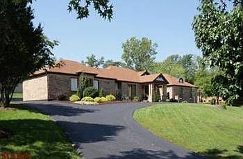 1st image of 3 Meadowbrook Country Club Est