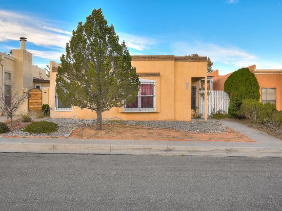 7821 Pinewood Dr NW, Albuquerque, NM 87120