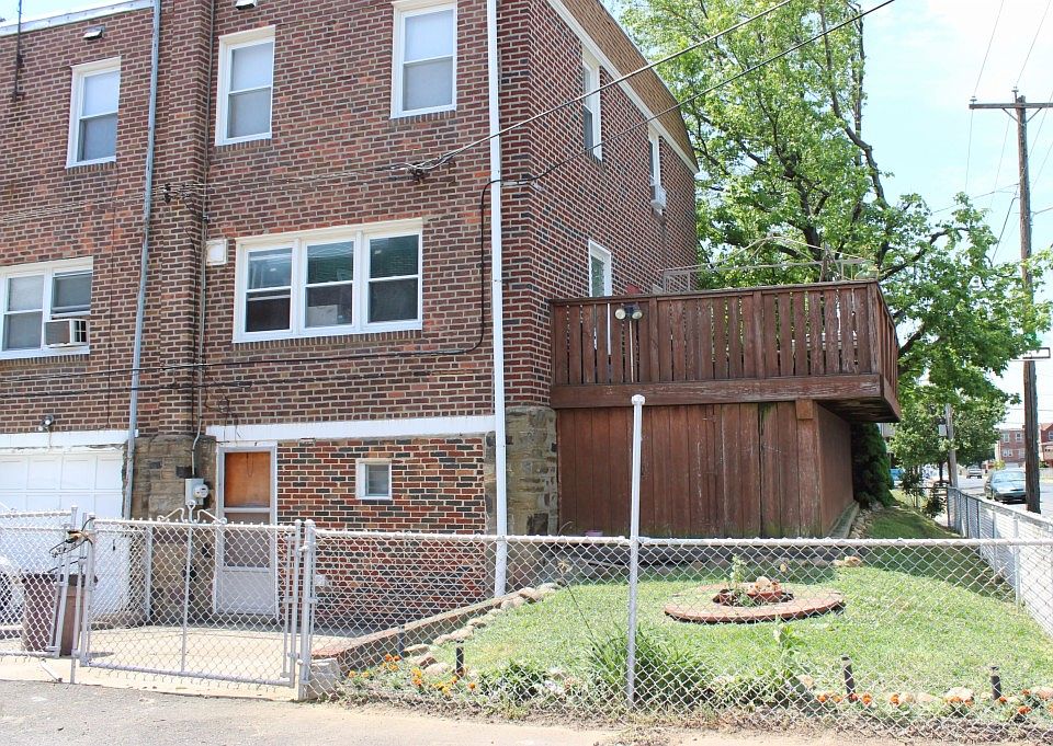 2nd image of 4601 Meridian St