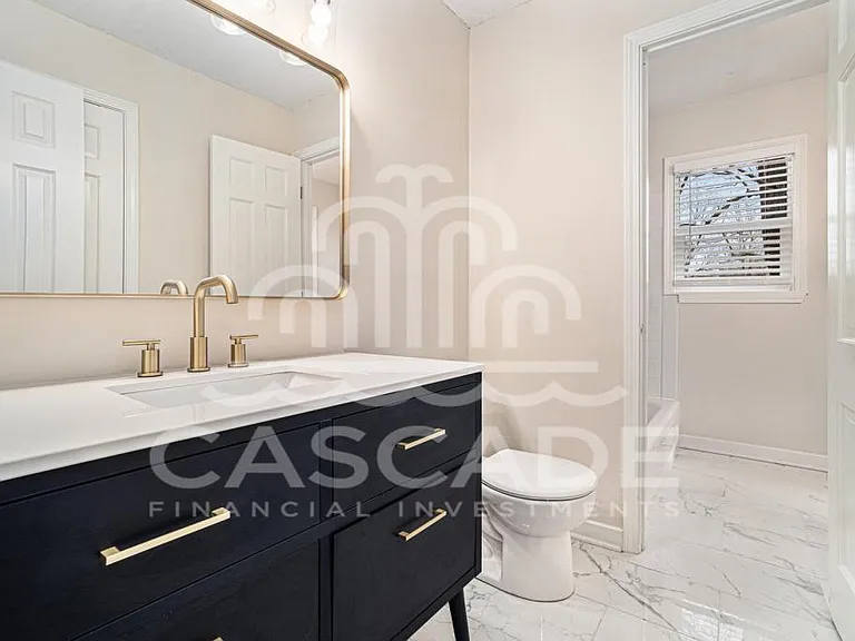 403 NW Village Dr — Photo 10