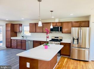 6007 Waynesboro Cir, Springfield, VA 22150