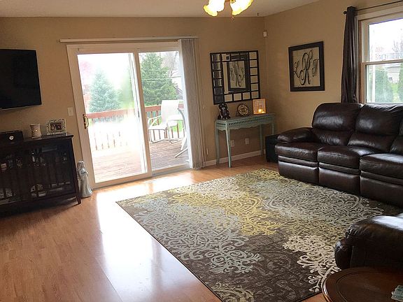5th image of 1826 Davenshire Dr