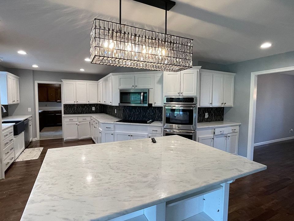 1st image of 503 Fairway Dr #1