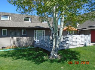 421 6th Ave SE, Cut Bank, MT 59427