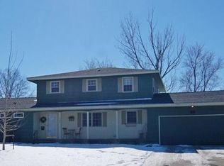 1704 W 6th St, Storm Lake, IA 50588