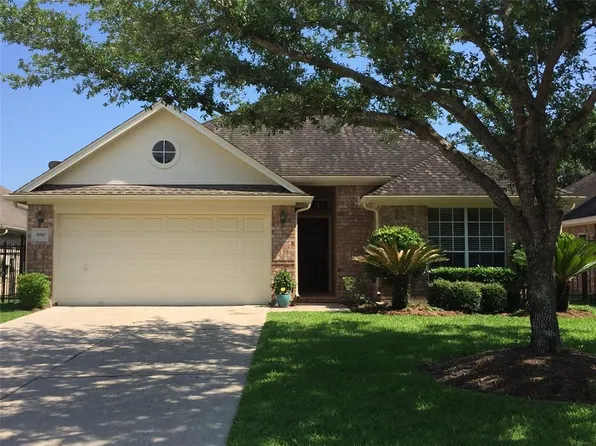 3910 Vanderbilt Park Dr, Houston, TX 77058