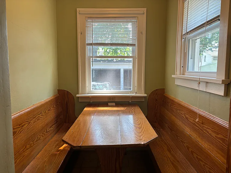 1239 Hathaway Ave — Photo 9
