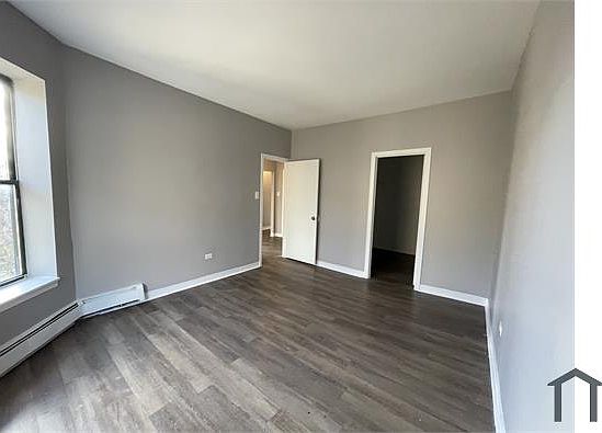4th image of 6808 S Dorchester Ave #3A