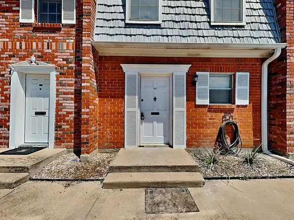 931 Roaring Springs Rd, Fort Worth, TX 76114