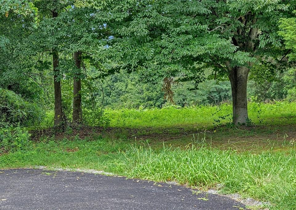 2nd image of Governor Stokes Rd