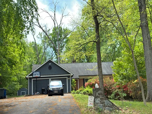 13128 Colton Ln, Gaithersburg, MD 20878