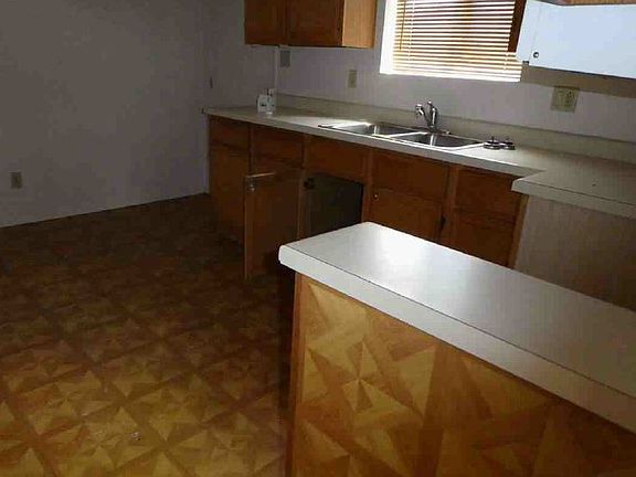 4th image of 306 Cumbres Patio