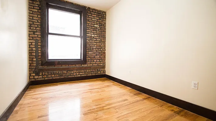 Rented by Nooklyn NYC LLC | media 34