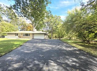 2800 S 124th STREET, West Allis, WI 53227